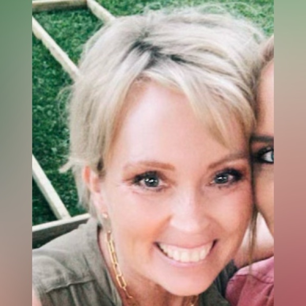 Meet your Posher, Sandy